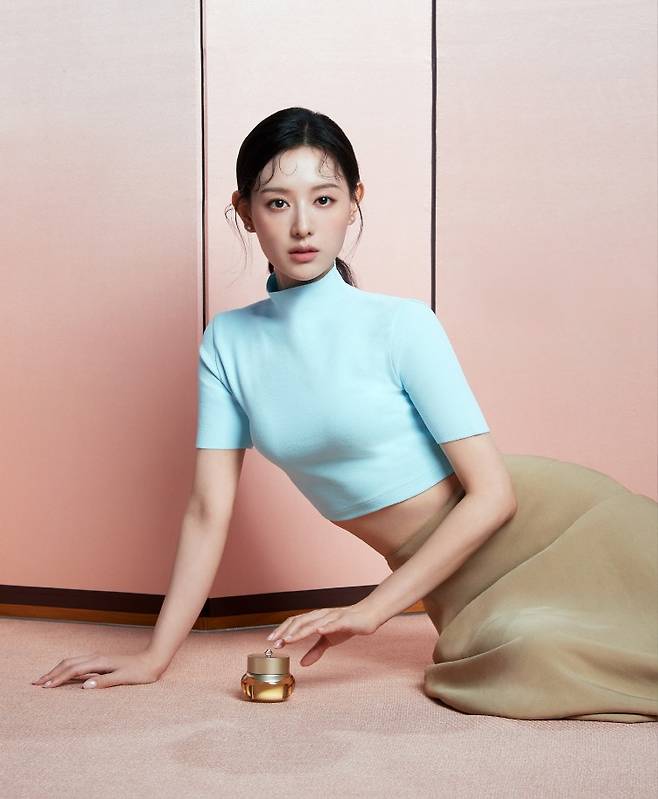 LG생활건강 한방화장품 더후 모델 김지원. LG생활건강 제공