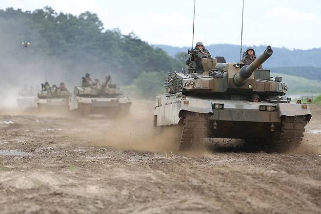 [서울=뉴시스]현대로템 K2전차 전술기동. (사진=현대로템) 2024.09.18 photo@newsis.com *재판매 및 DB 금지