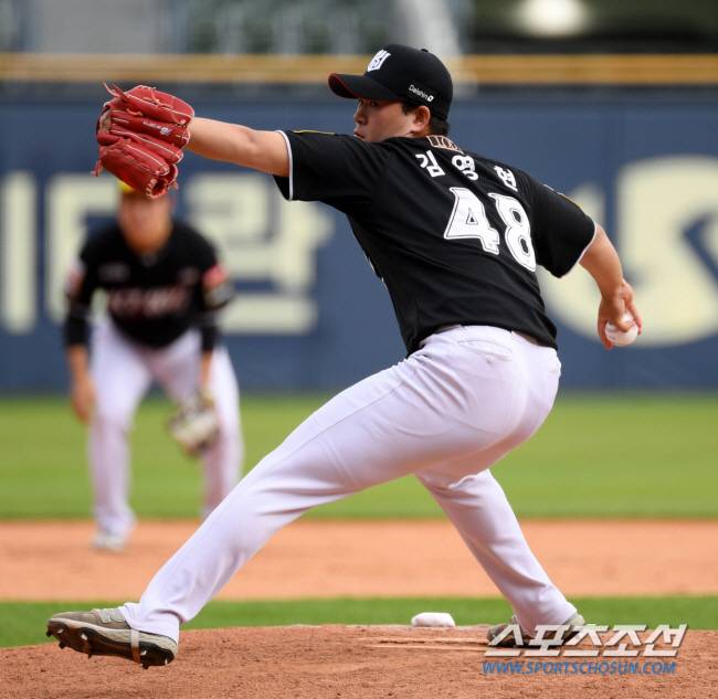 23일 잠실구장에서 열린 LG 트윈스와 KT 위즈의 DH 1차전. KT 김영현이 역투하고 있다. 잠실=박재만 기자 pjm@sportschosun.com/2024.06.23/