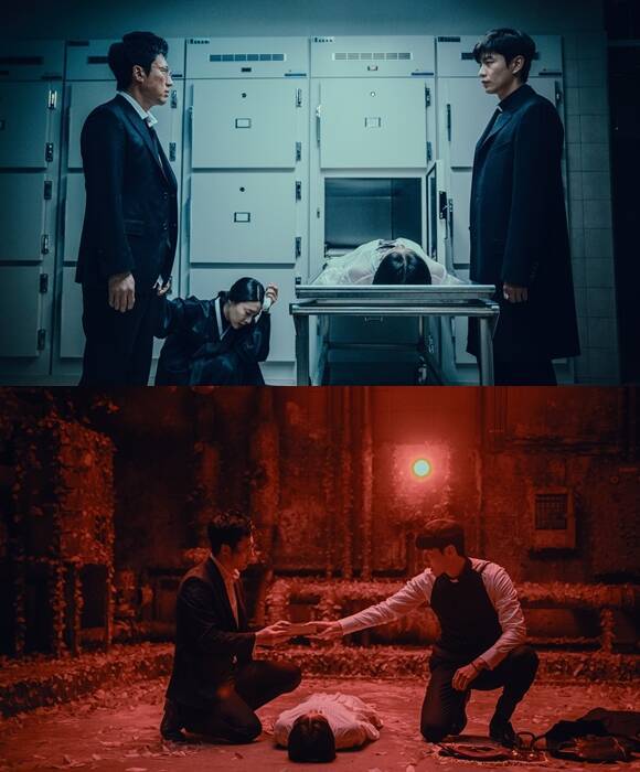 이민기(위쪽 사진의 오른쪽)는 자연스럽게 구마사제라는 캐릭터에 녹아들고, 이레는 '그것'에 휩싸인 후 180도 변해버린 인물의 모습을 극적으로 그려내며 대체불가한 존재감을 발산한다. /쇼박스