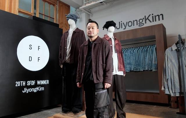 삼성물산 패션부문이 운영하는 SFDF 20회 수상자 김지용 디자이너. / 사진=삼성물산 패션부문