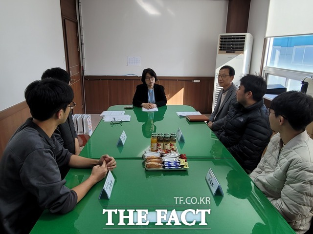 홍승미 광주전남병무청장은 광주 북구 케이제이메디텍을 방문해 복무 중인 산업기능요원을 격려했다. /광주전남지방병무청