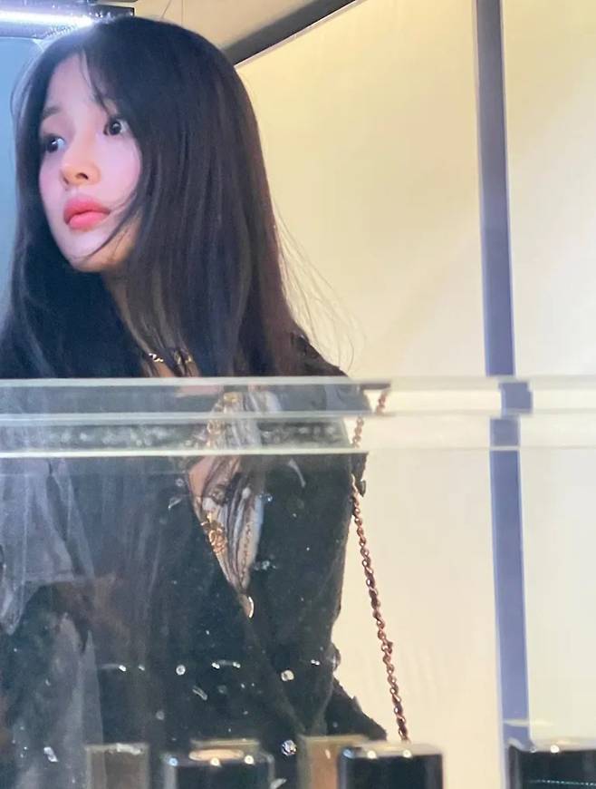 뉴진스민지 샤넬행사