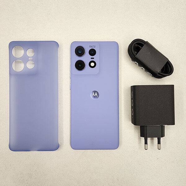 모토로라&nbsp;‘엣지 50 프로’ 모습.&nbsp; &nbsp; 이동수 기자