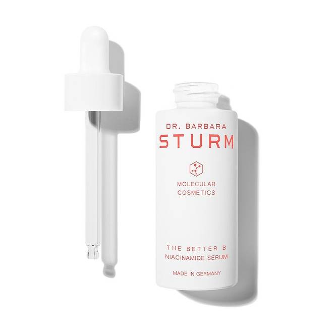 나이아신아마이드 5%와 엑토인, 해양 플랑크톤 복합체가 색소 침착과 노화를 방지하고 장벽을 튼튼하게 유지한다. 닥터바바라스텀 더 배터 비 나이아신아마이드 세럼30mL 20만9천원.