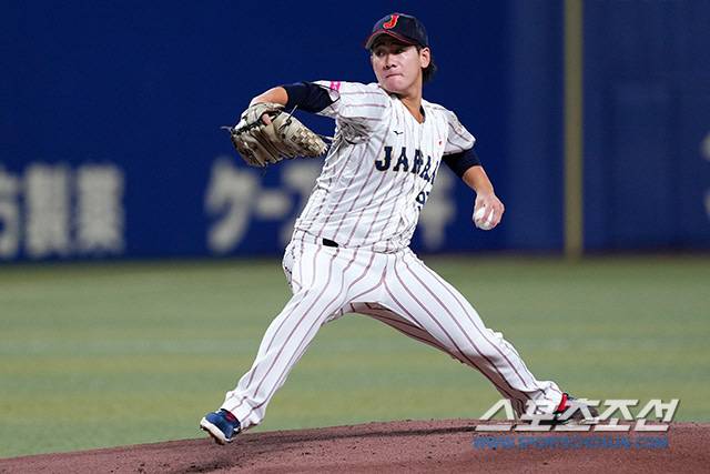 이노우에는 지난 13일 호주와 프리미어12 조별리그 첫 경기에 선발등판했다. 대표팀 데뷔전에서 5이닝 2실점을 기록하고 승리를 올렸다.  사진캡처=요미우리 자이언츠 SNS