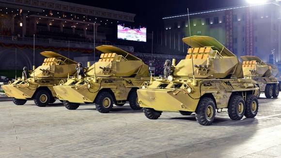 2020년 10월 10일 북한에서 공개된 불새-4 / 출처=노동신문