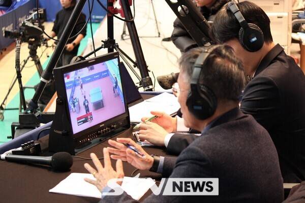 1일 충남 당진실내체육관에서 열린 2024 탁구 디비전리그 종합대회 STN스포츠 중계팀 촬영 모습. 당진=사진┃김태일 기자