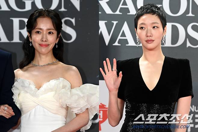 제45회 청룡영화상 시상식이 29일 서울 여의도 KBS홀에서 열렸다. 시상식 전 열린 레드카펫 행사에서  한지민(왼쪽), 김고은이 포즈를 취하고 있다. 허상욱 기자 wook@sportschosun.com/2024.11.29/