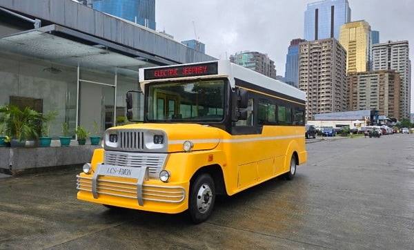 한국 EMON에서 설계, 개발한 전기지프니(e-J01) / 사진제공=㈜이엠온