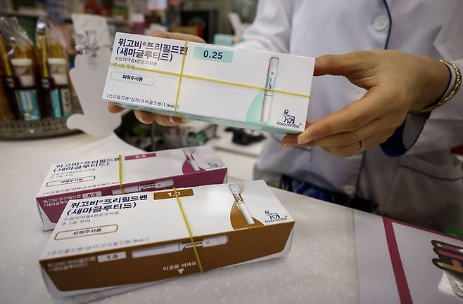 서울 강남구의 한 약국에 비만 치료제 ‘위고비'가 놓여 있다. 뉴시스