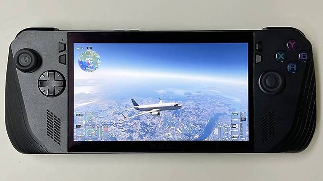 UMPC에서도 구동된다.