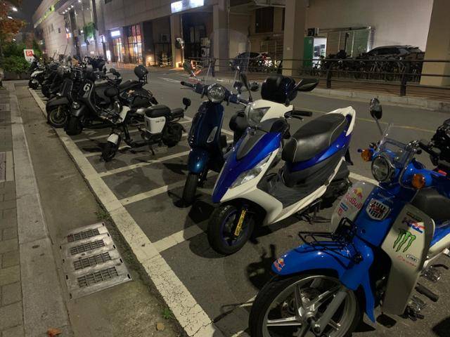 지난달 19일 서울 성동구의 이륜차 전용 주차장에 오토바이들이 주차돼 있다. 강예진 기자