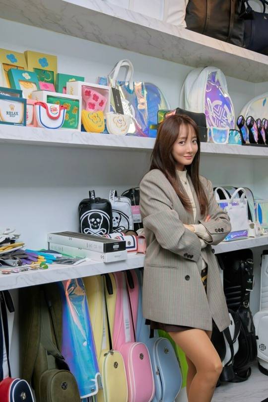 엑스넬스코리아 홍유진 이사로 살아가는 배우 사강. 사진_박광희