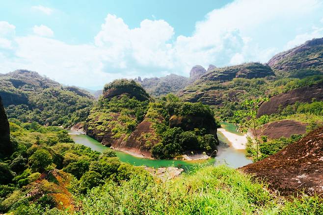 정상까지 올라가지 않더라도 충분히 멋진 풍경을 볼 수 있으니 좌절하긴 이르다
