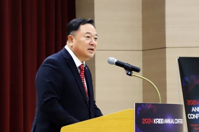 5일 한국생명공학연구원에서 열린 ‘2024 KRIBB Annual Conference’에서 개회사를 하는 김장성 생명연 원장. 한국생명공학연구원