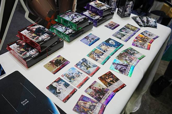 AGF 2024에서 판매중인 '니벨아레나' 제품들