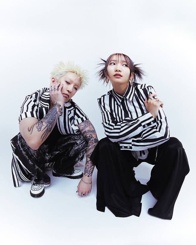 혼성 듀오 요아소비 [리벳 제공. 재판매 및 DB 금지]