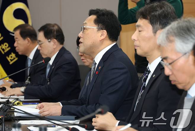 김병환 금융위원장이 9일 오전 서울 종로구 금융위원회 대회의실에서 열린 금융상황 점검회의에서 모두발언을 하고 있다. (공동취재) 2024.12.9/뉴스1 ⓒ News1 허경 기자