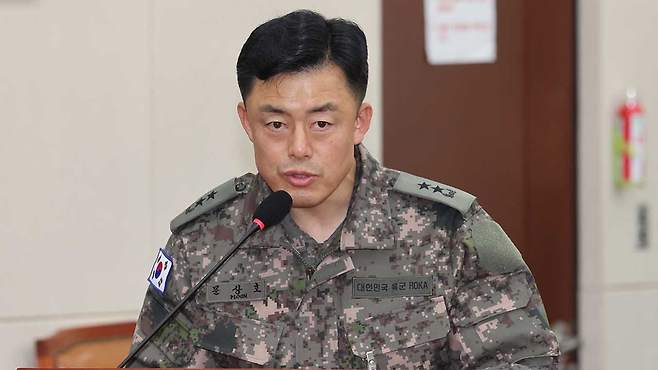 문상호 국군정보사령관(육군 소장)이 10일 오전 국회 국방위원회 전체회의에서 선거관리위원회 병력 파견 경위에 대한 질의에 답하고 있다 [자료사진제공:연합뉴스]
