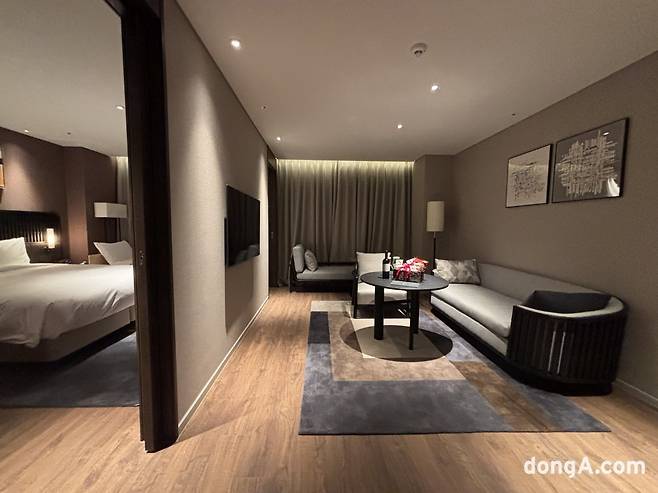 머큐어서울마곡 이그제큐티브 스위트룸. 사진=황소영 기자