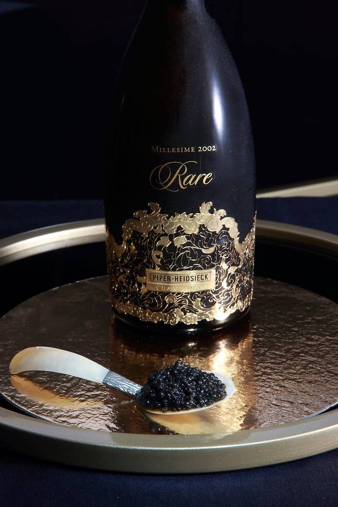 PH 레어 2002 CAVIAR 2 아영FBC 제공