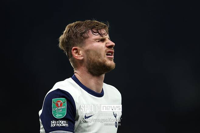 ▲ 엔제 포스테코글루 감독은 티모 베르너를 향해 크게 분노했다. 베르너는 왼쪽 측면 공격수로 선발 출전했으나, 전반이 끝나자마자 교체로 나갔다. 질책성 교체였다.