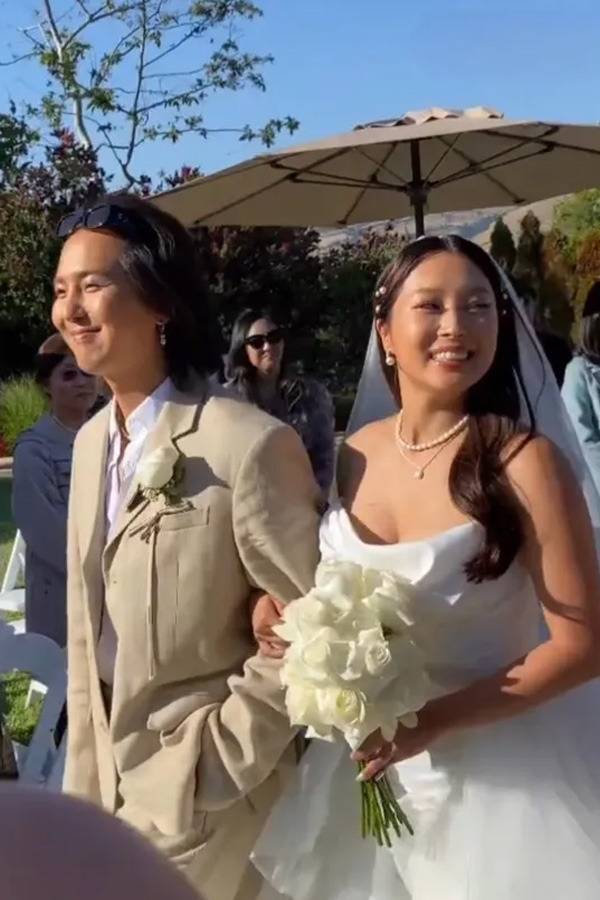 가수 송민호와 그의 동생 송단아