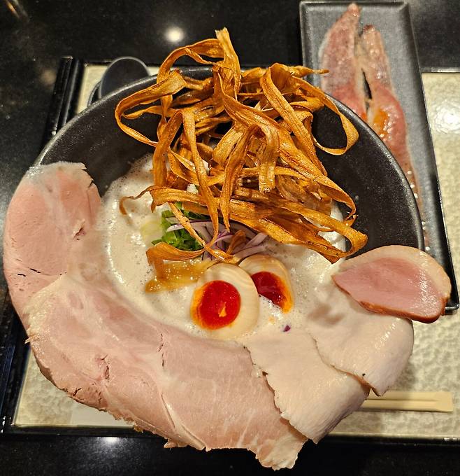 SE-beb46bc8-1a39-49d8-b62e-f5764a160536.jpg (사진 많음, 글 많음) 처음 올려보는 먹부림 - 대만, 싱가폴, 일본