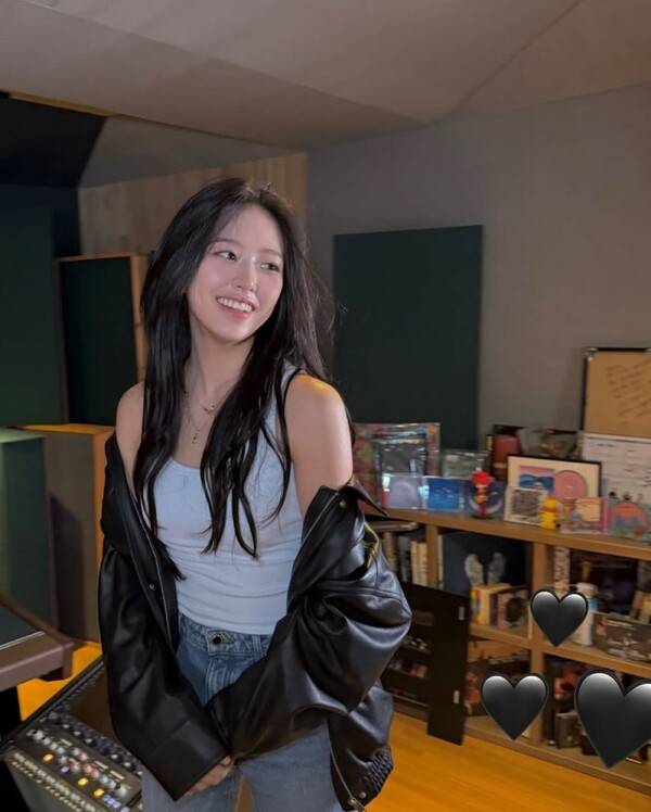 사진=안유진 인스타그램