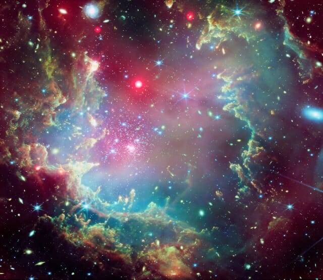 NGC 602 성단은 크리스마스 때 장식하는 화환처럼 생겼다. (이미지 제공= NASA/CXC)