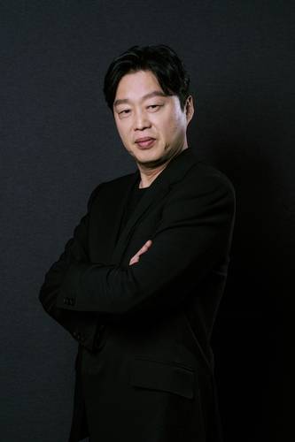 '조명가게' 연출한 배우 겸 감독 김희원 [월트디즈니컴퍼니코리아 제공. 재판매 및 DB 금지]