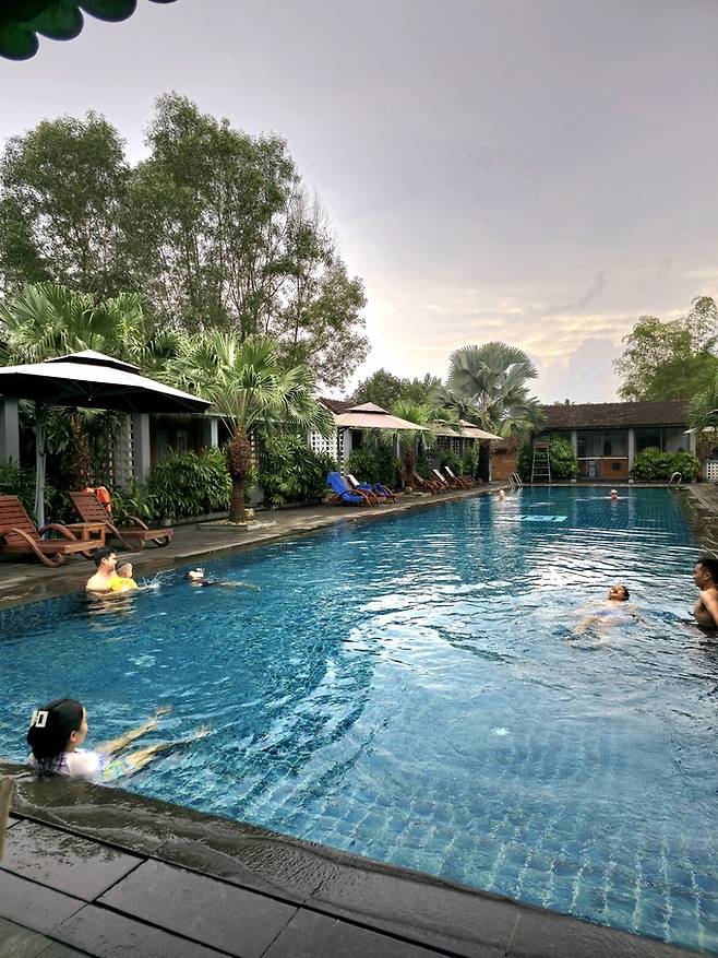 필그리미지 리조트 온수풀.