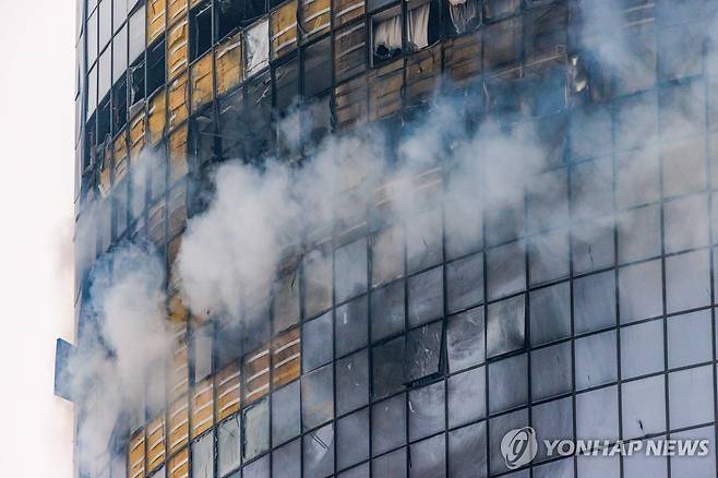 드론 공격받은 카잔 건물 [타스 연합뉴스. 재판매 및 DB 금지]