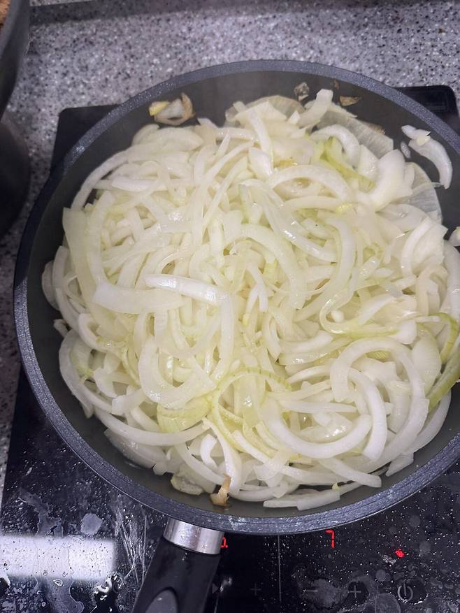 독거노인 카레 만들기