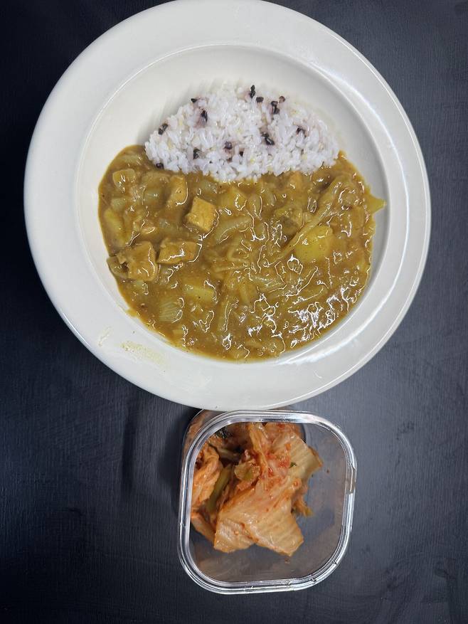 독거노인 카레 만들기