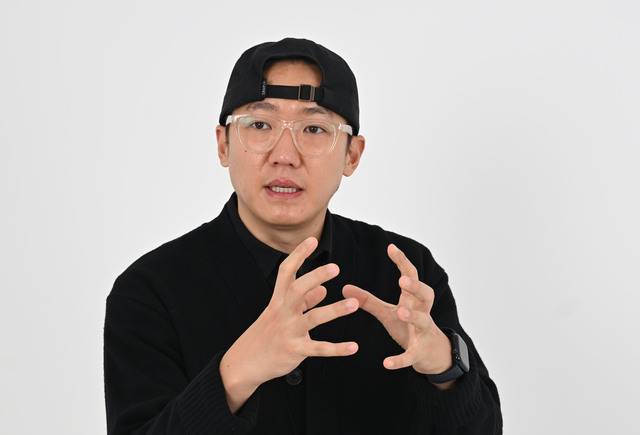 유튜버 '육식맨'이 지난 12일 서울 영등포구 국민일보 본사에서 인터뷰하고 있다. 김지훈 기자