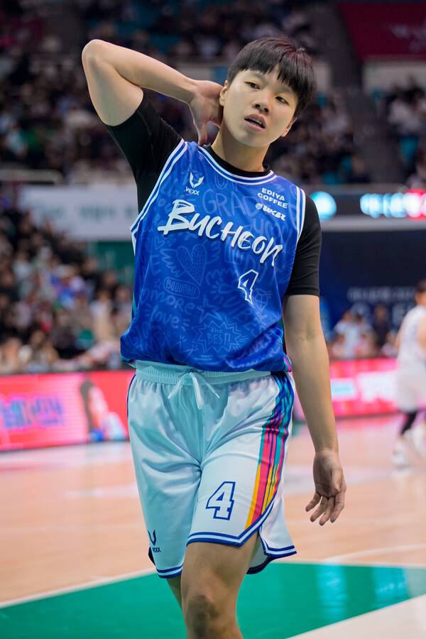 한국 올스타 MVP 하나은행 진안. 사진┃WKBL