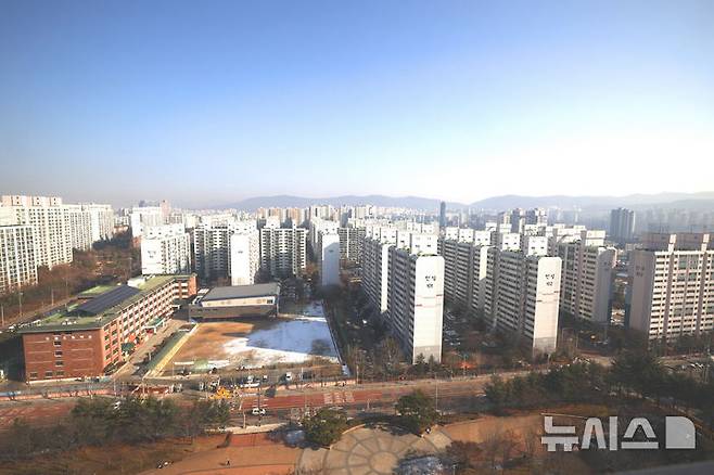 [용인=뉴시스]용인시 수지구의 한성아파트 전경(사진=용인시 제공) 2024.12.23. photo@newsis.com