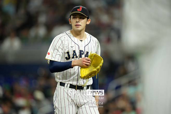 ▲ 사사키 로키는 10일부터 포스팅 협상을 시작했다. 실질적인 만남은 20일부터 시작된 것으로 알려졌다. 지금까지 드러난 구단은 뉴욕 메츠와 뉴욕 양키스, 시카고 컵스와 시카고 화이트삭스다. 필라델피아 필리스 데이브 돔브로스키 사장은 사사키의 에이전시로부터 초청을 받지 못했다고 밝혔다.