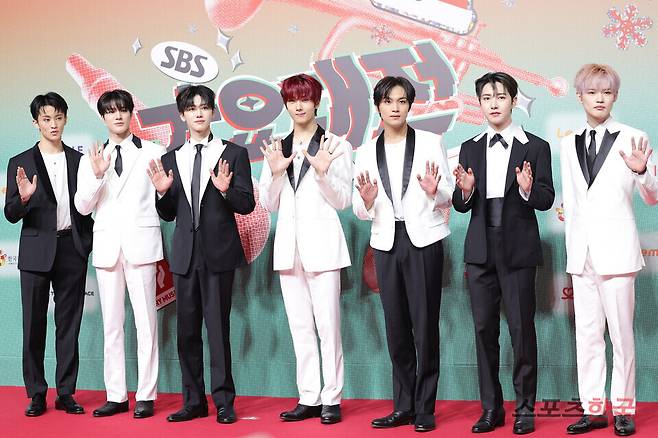 '2024 SBS 가요대전' 레드카펫 행사에 참석한 NCT 드림. 24.12.25. ⓒ이혜영 기자 lhy@hankooki.com