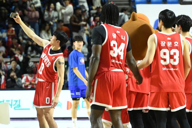 서울 SK 선수단./KBL
