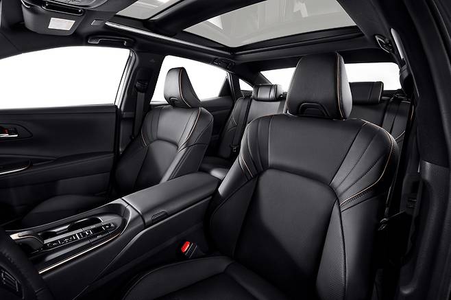 토요타 크라운 실내 전경 [토요타 제공]