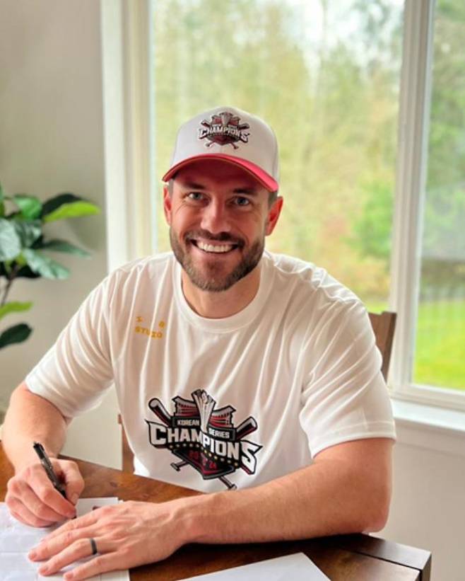 26일 KIA와의 계약이 공식 발표된 위즈덤. KIA 제공