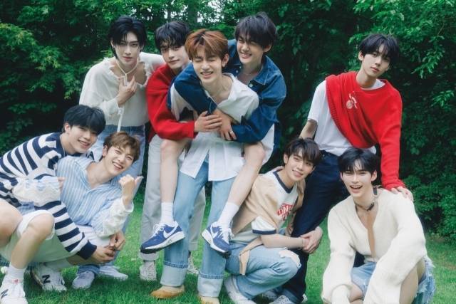 그룹 제로베이스원/웨이크원