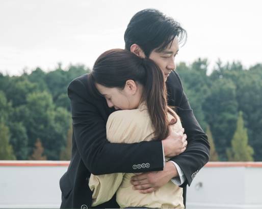 ▲ 주지훈 정유미. 제공ㅣ디즈니+