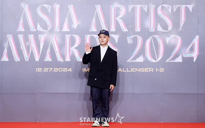 가수 범주가 27일 오후 태국 방콕 임팩트 챌린저 홀 1-2(IMPACT Challenger Hall 1-2)에서 진행된 '제 9회 아시아 아티스트 어워즈'(The 9th Asia Artist Awards, 이하 'AAA 2024')' 레드카펫 행사에 참석해 포즈를 취하고 있다. 2024.12.27 /사진=김창현 chmt@