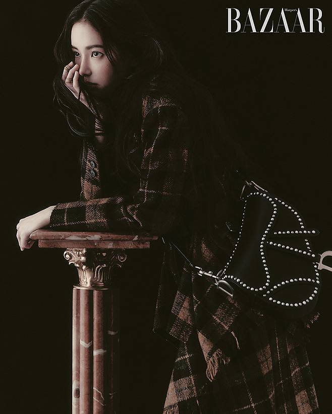 홍수주. 사진|하퍼스 바자 코리아