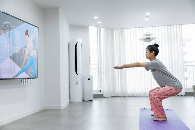 스쿼트는 코어 근육을 다잡는 데 좋은 운동이다. 게티이미지뱅크 제공