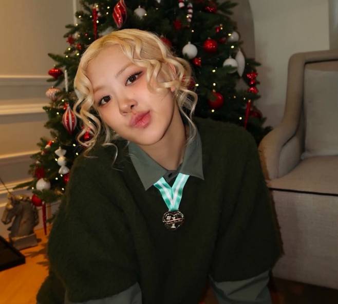 블랙핑크 로제가 12월 아이돌 브랜드 평판 1위에 올랐다. /사진=로제 인스타그램